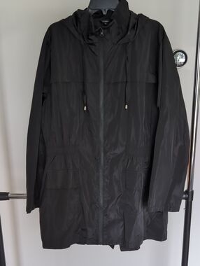 Classic Black Hooded Rain Jacket - Unbranded